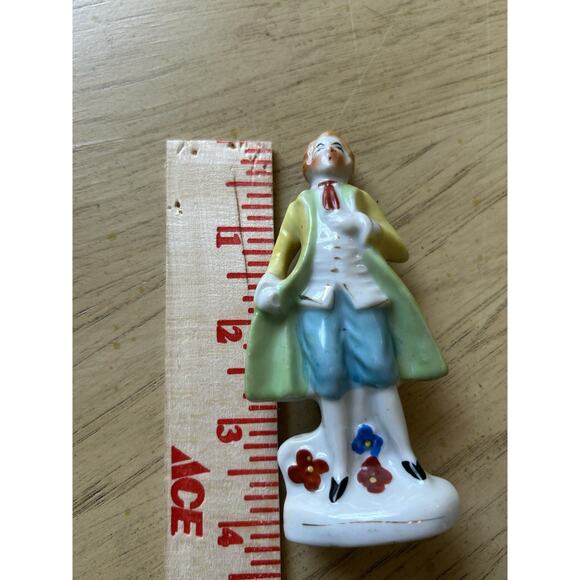 Vintage Made In Occupied Japan Porcelain Figurine 4” Colonial Victorian Man - Picture 5 of 6
